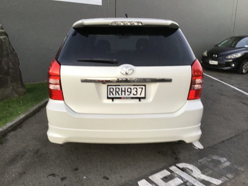 2005 Toyota Wish 7 seater, photo 3