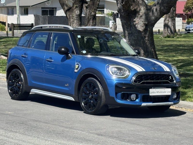 2017 MINI Countryman Crossover, photo 2