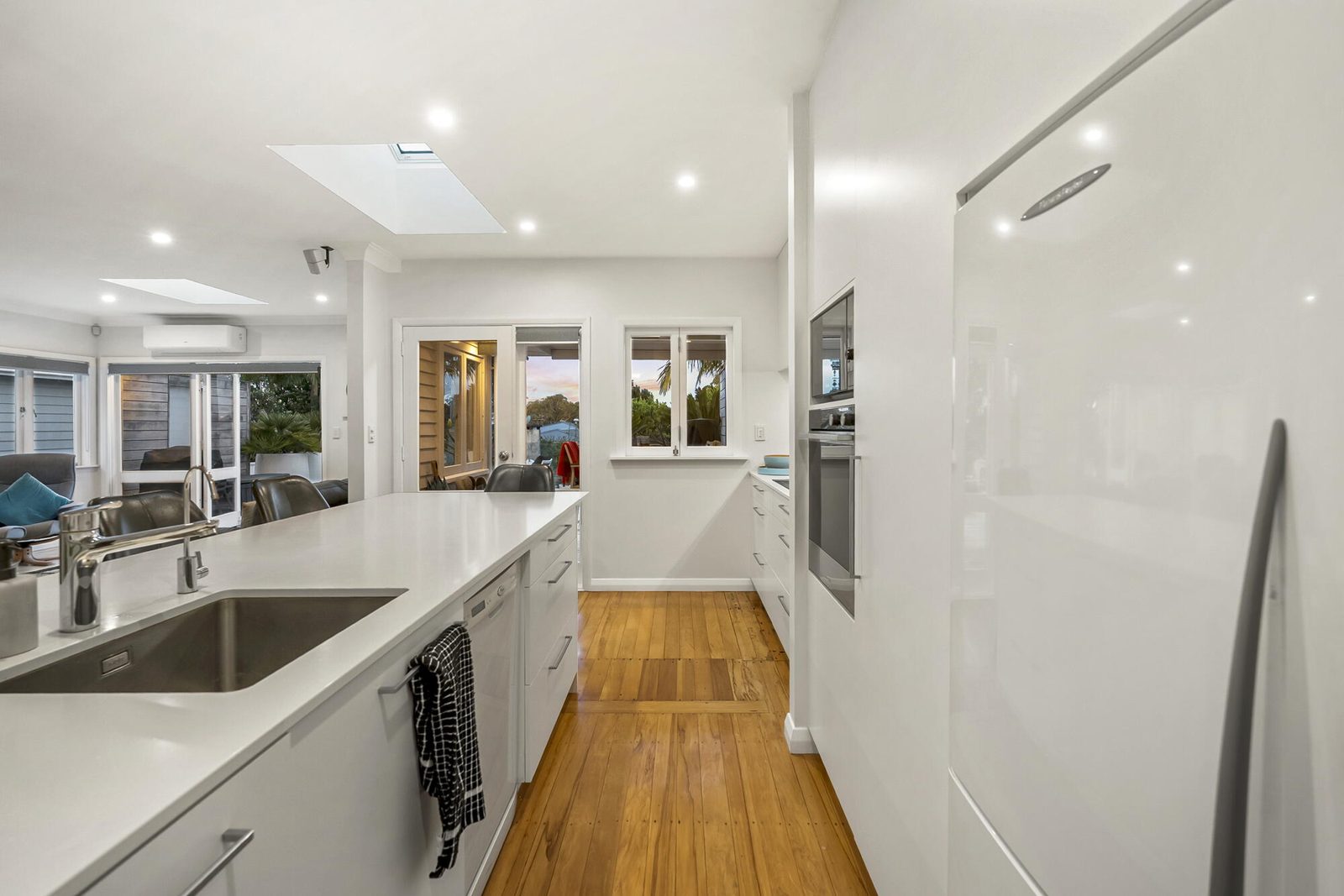 103 Warnock Street, Westmere, photo 12
