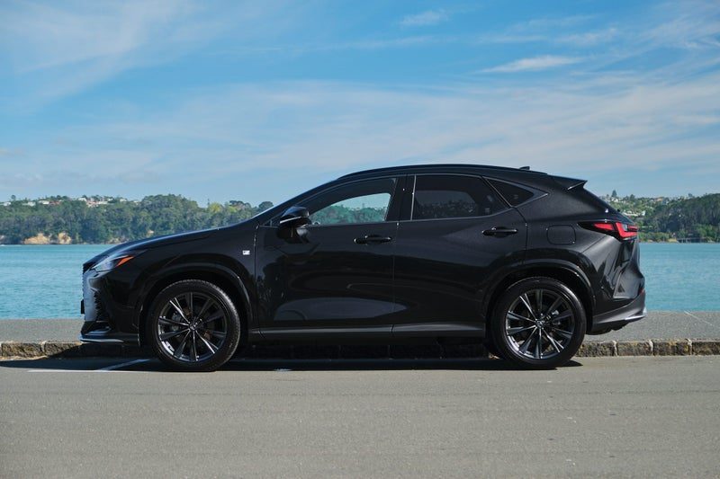 2026 Lexus NX 450h+ F Sport, photo 3