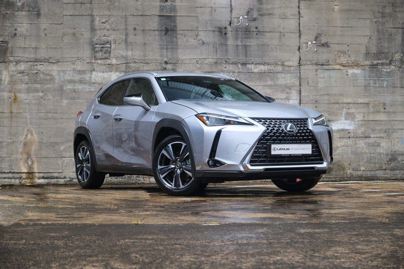 2026 Lexus UX 300h Premium