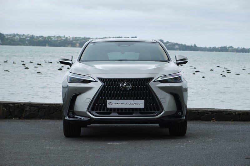 2026 Lexus NX 350h Limited, photo 2