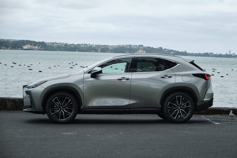 2026 Lexus NX 350h Limited, photo 3