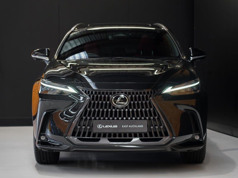 2026 Lexus NX 450h+ Limited, photo 3