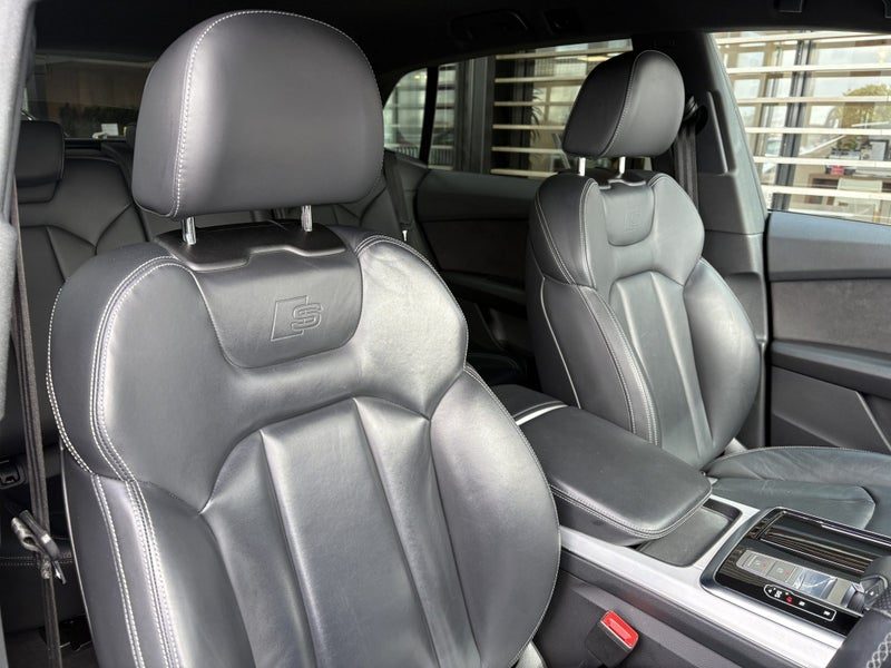 2023 Audi Q8 S-Line 55 TFSI 250kW quattro, photo 2