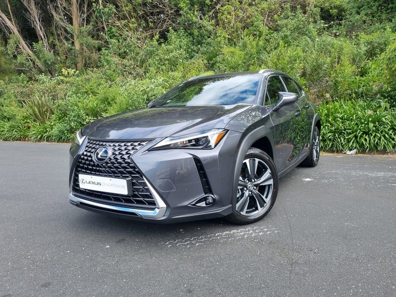 2026 Lexus UX 300h Premium 2.0L Hybrid AWD SUV, photo 3