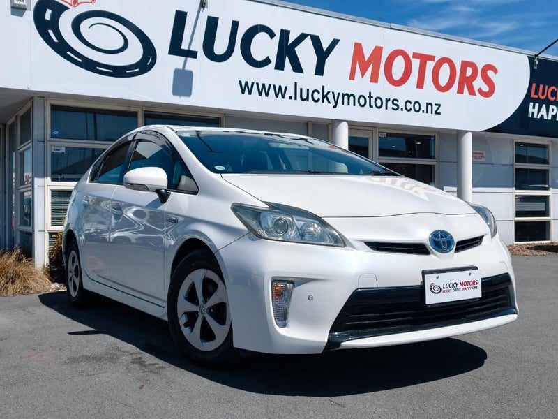 2012 Toyota Prius S / 1.8L Hybrid