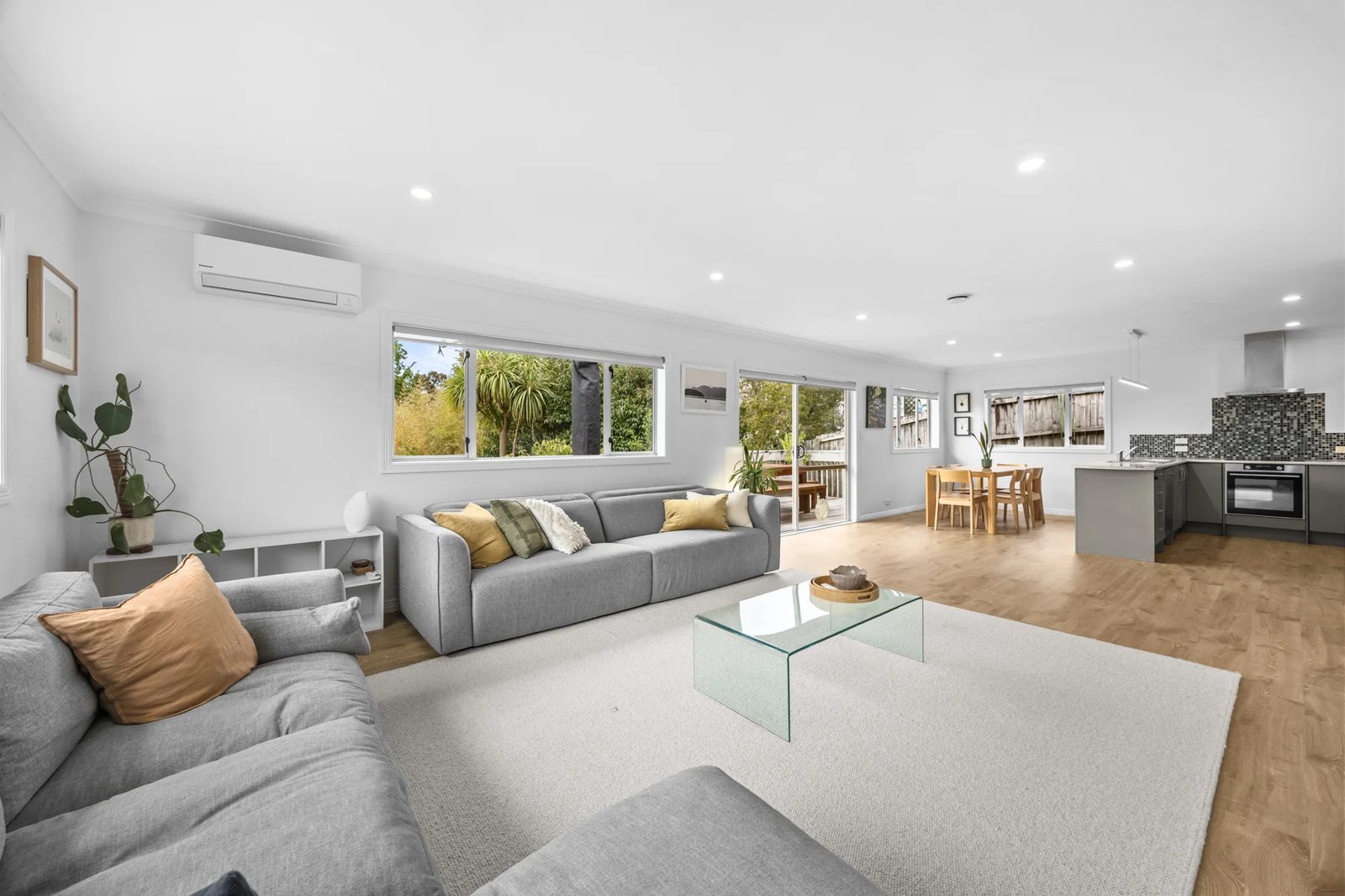 21A Kelwyn Road, Kelston, photo 6