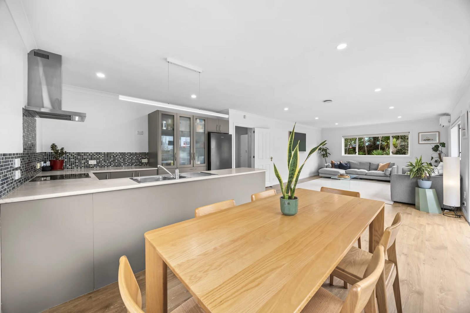 21A Kelwyn Road, Kelston, photo 8