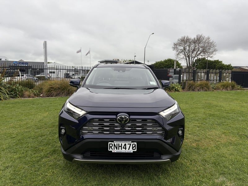 2025 Toyota RAV4 Limited, photo 2