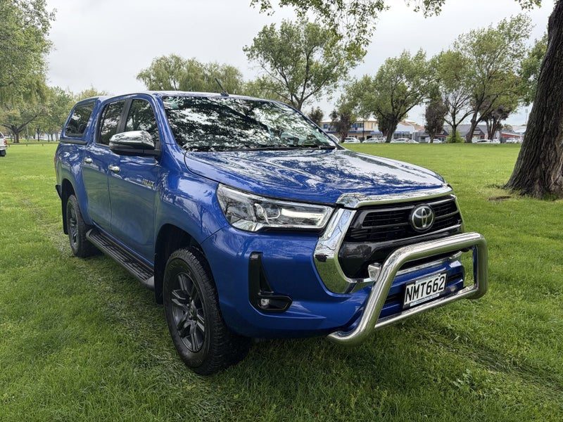 2021 Toyota Hilux SR5