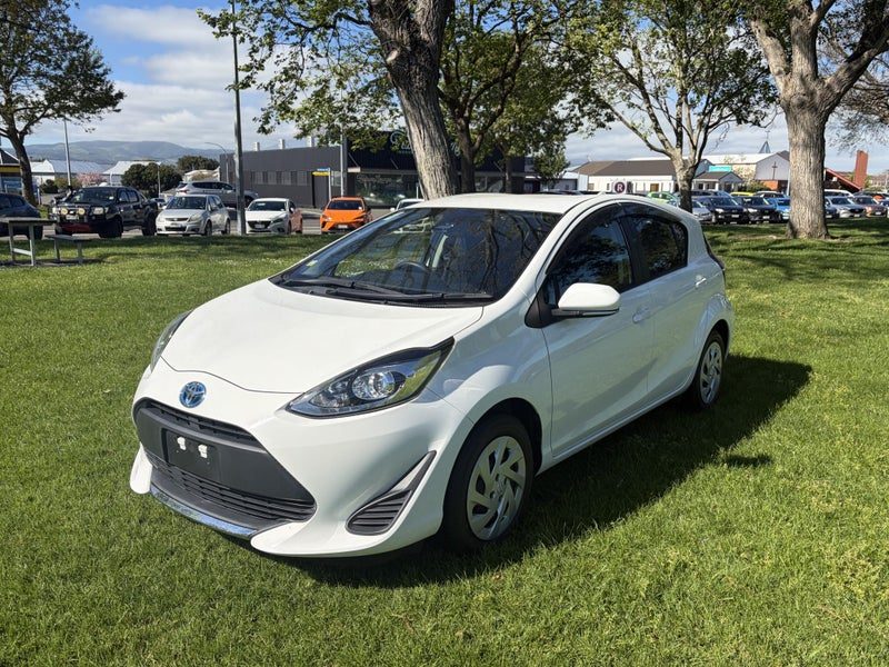 2021 Toyota Aqua 1.5 Hybrid S Automatic Hatch, photo 3