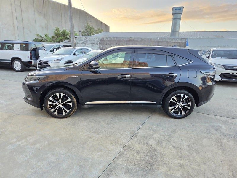 2016 Toyota Harrier Premium, photo 2
