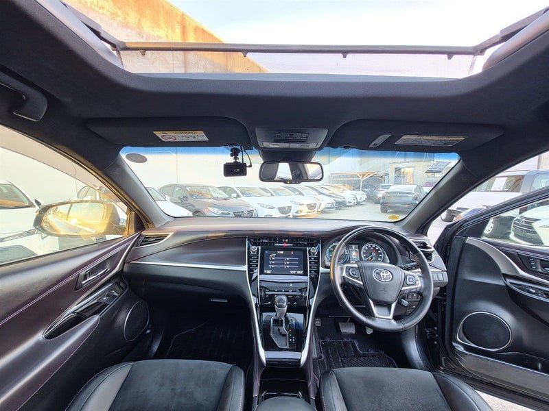 2016 Toyota Harrier Premium, photo 3