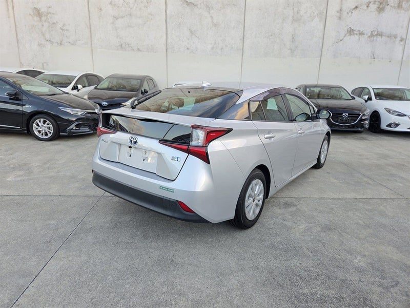 2019 Toyota Prius S, photo 2