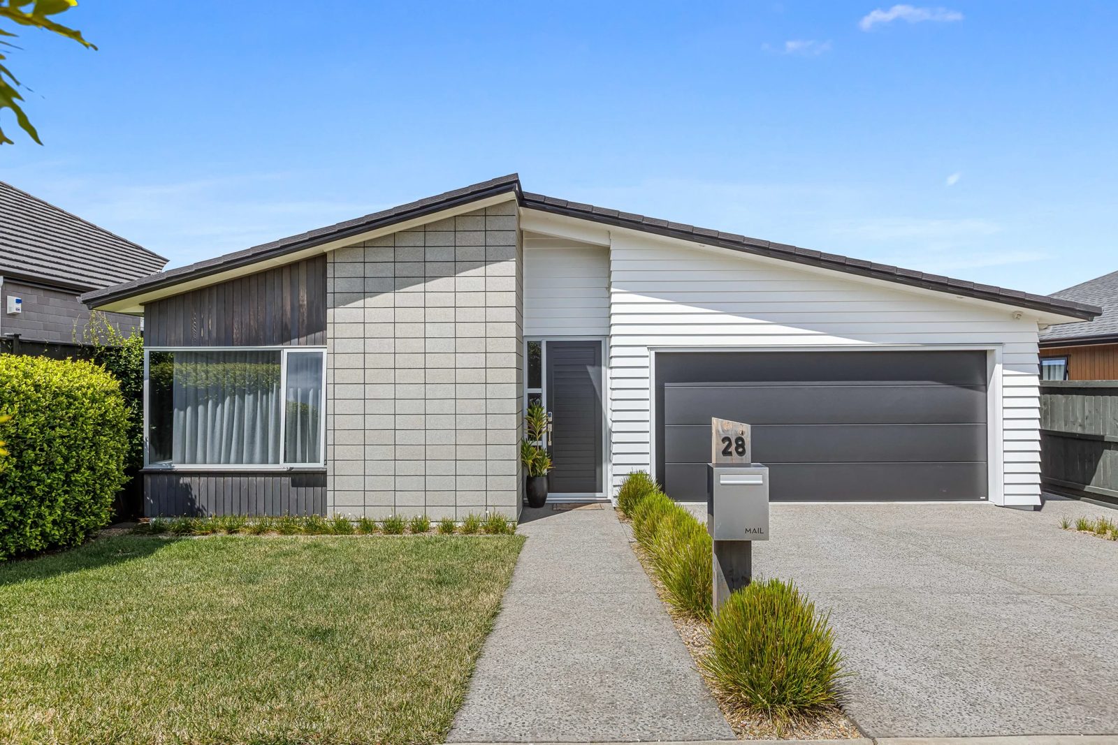 28 Edward Abell Street, Milldale, photo 6