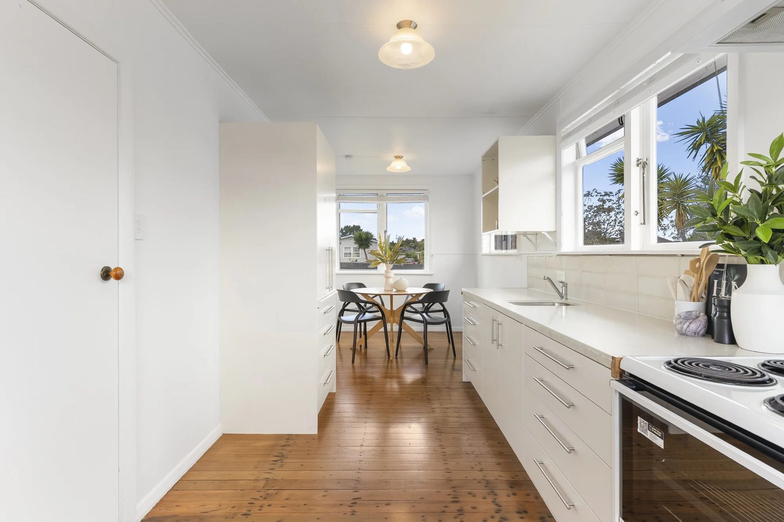 56 Kelwyn Road, Kelston, photo 6