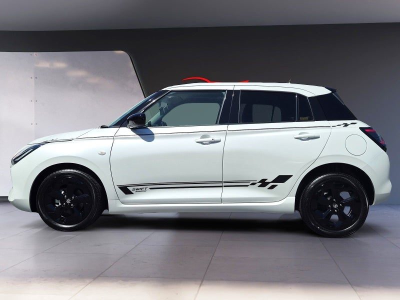 2026 Suzuki Swift Shadow Edition, photo 3
