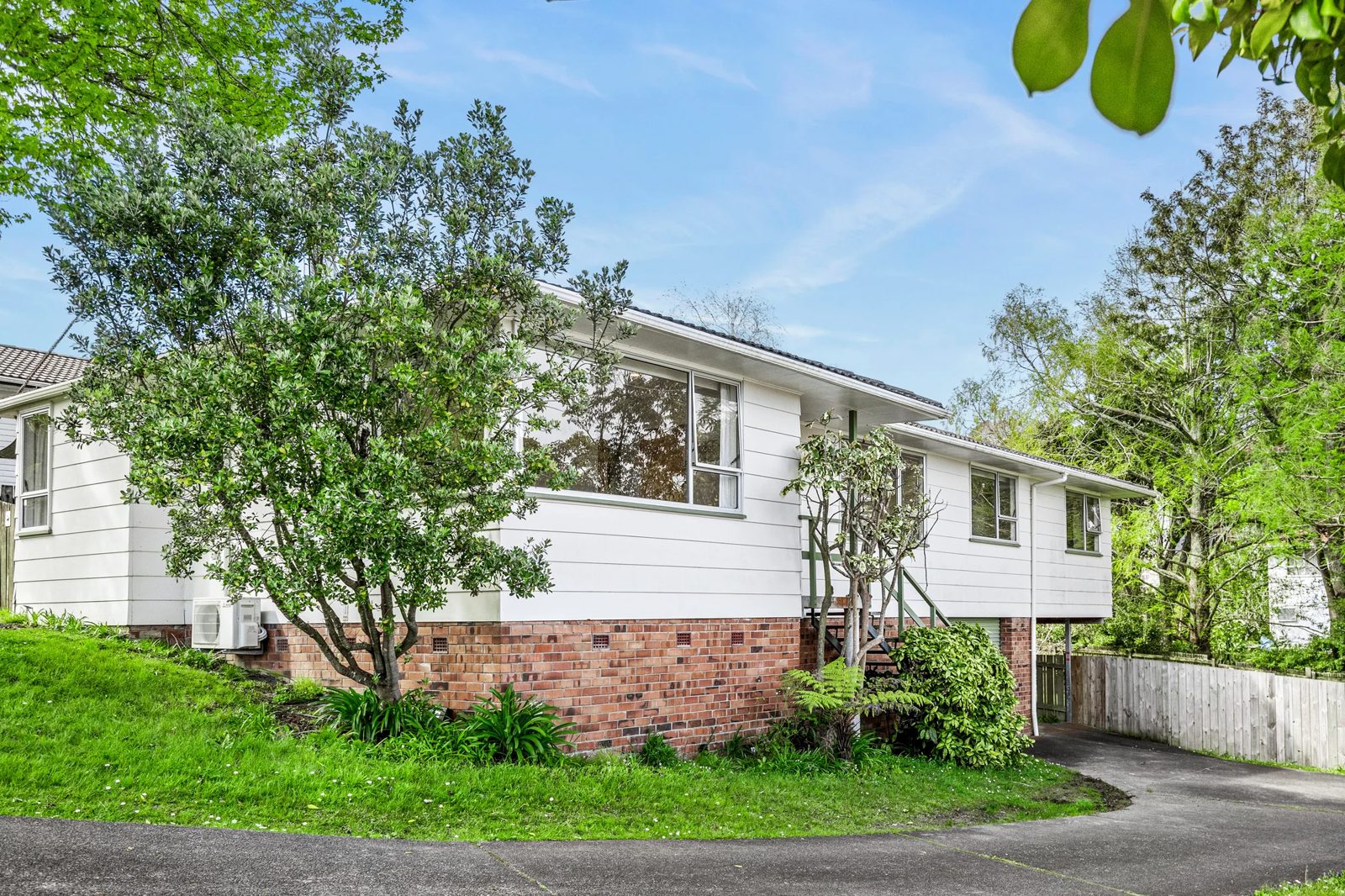 15 Kerria Place, Sunnynook, photo 2