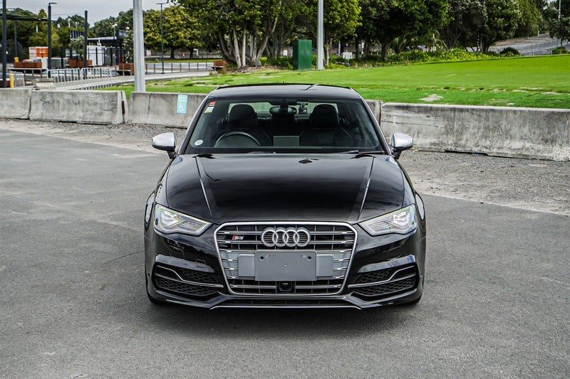 2015 Audi S3 Quattro Sedan, photo 3