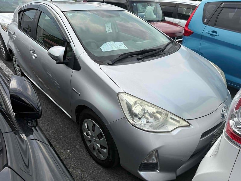2013 Toyota Aqua /Prius C 1.5S 3YearWarrantyFree
