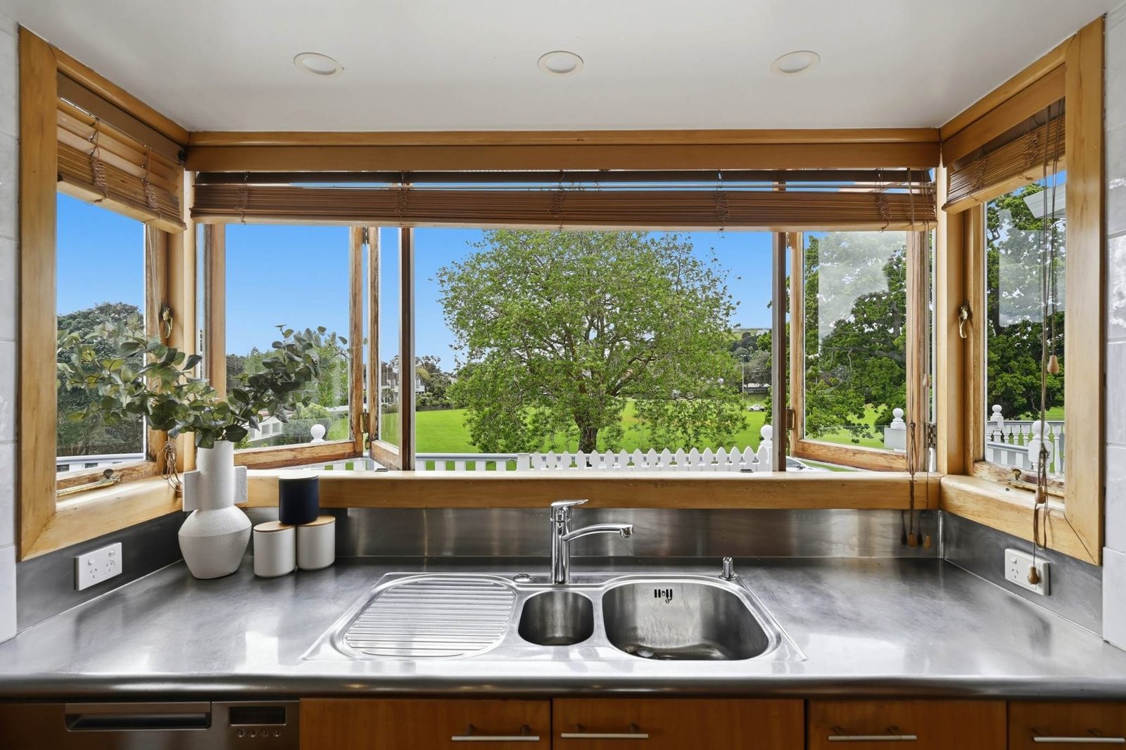 23 Cambridge Terrace, Devonport, photo 8