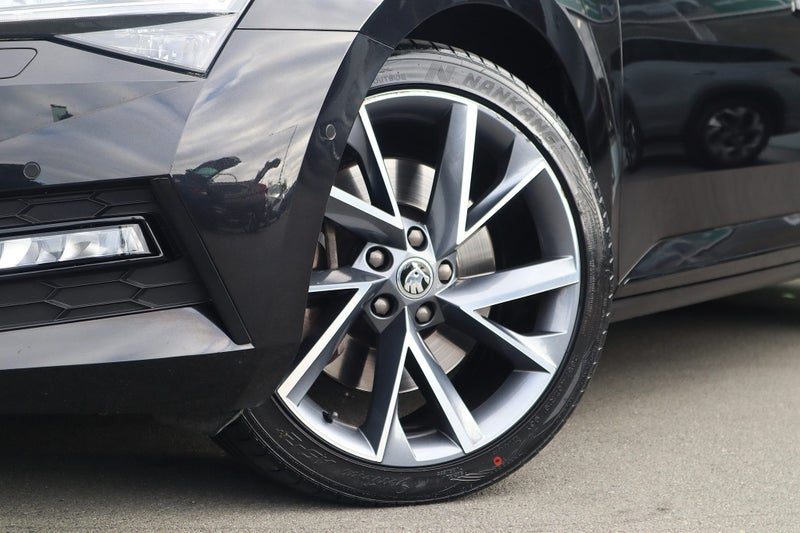 2021 Skoda Superb Sportline, photo 3