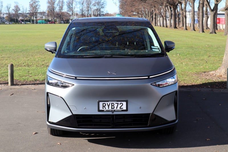2026 XPENG X9 FWD STANDARD RANGE, photo 2
