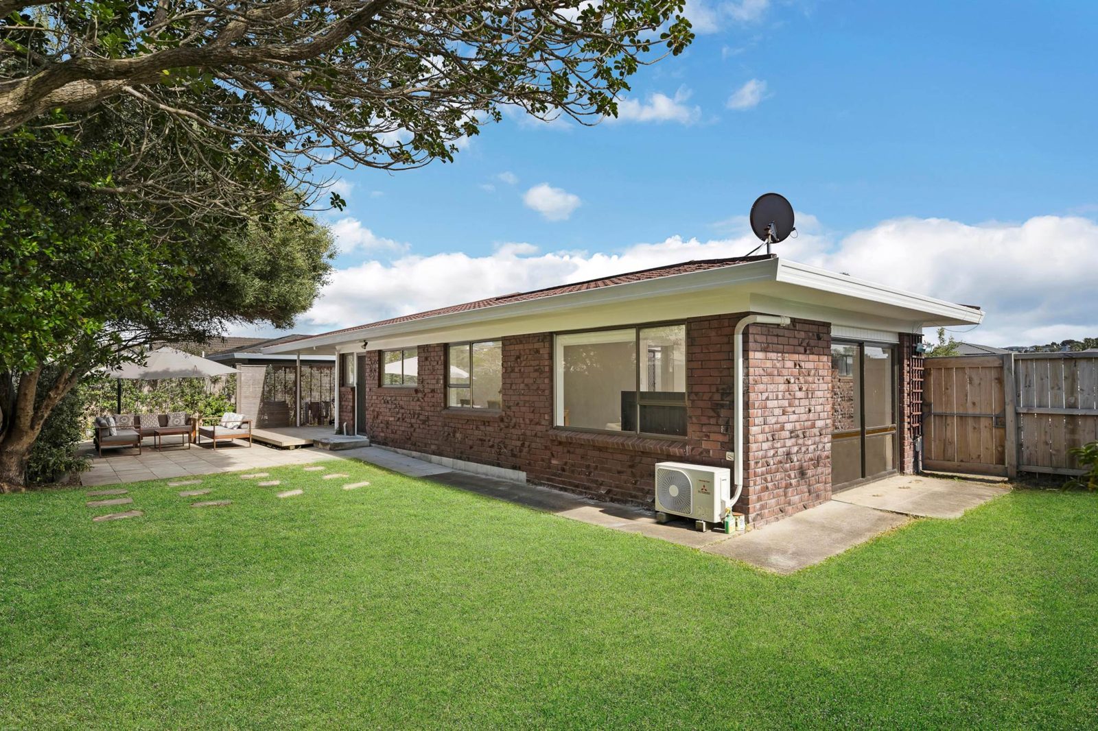 2/29 Vivian Wilson Drive, Eastern Beach, photo 1