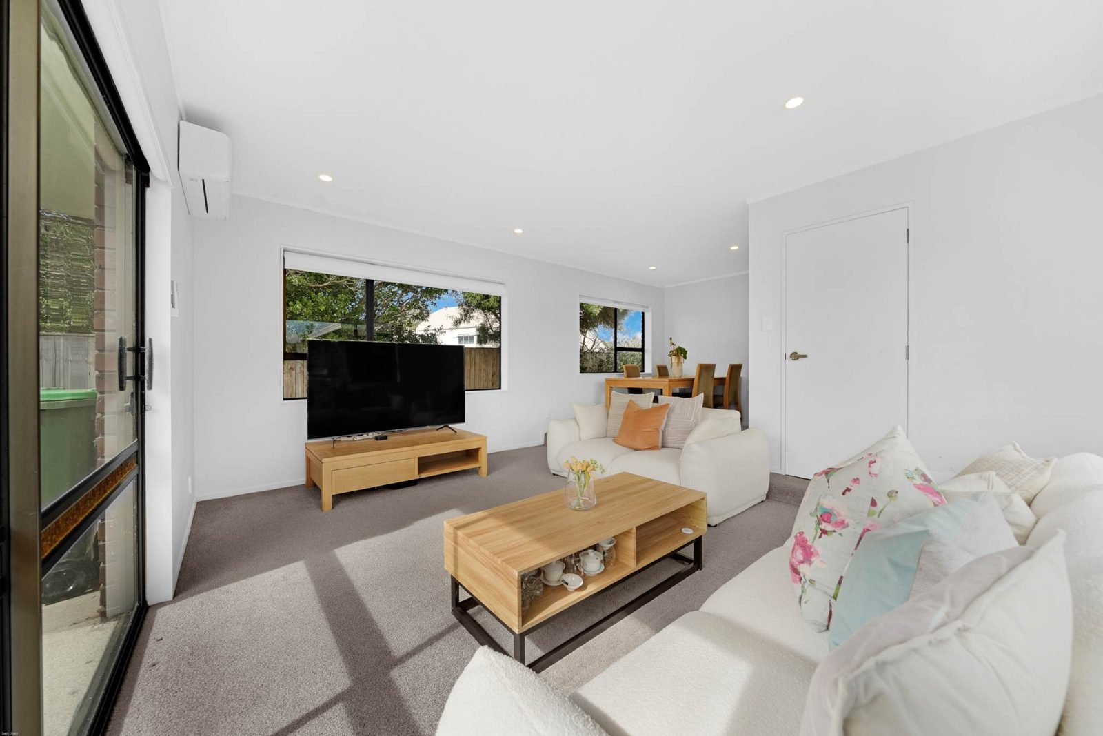 2/29 Vivian Wilson Drive, Eastern Beach, photo 3