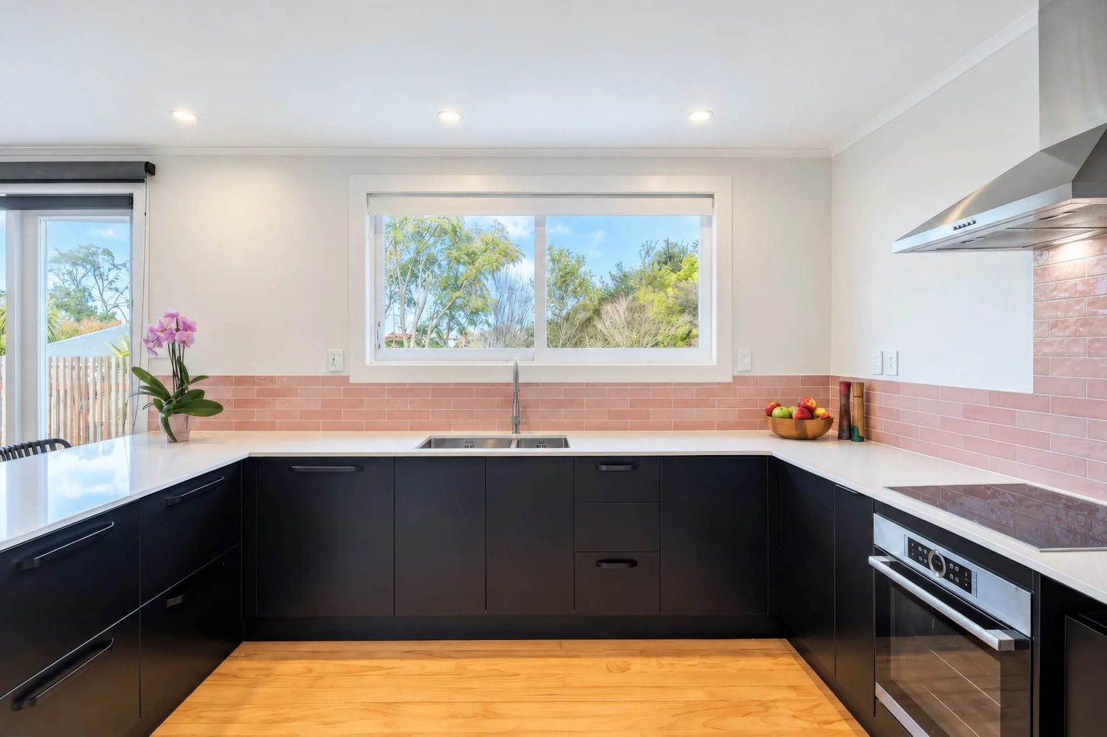 13 Fernwood Place, Waiotaiki Bay, photo 9