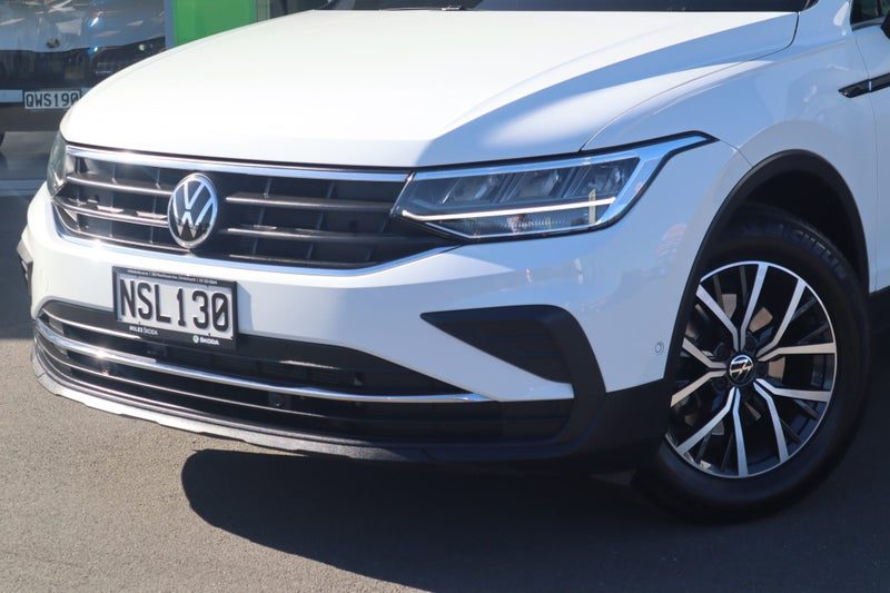 2021 Volkswagen Tiguan Life, photo 2