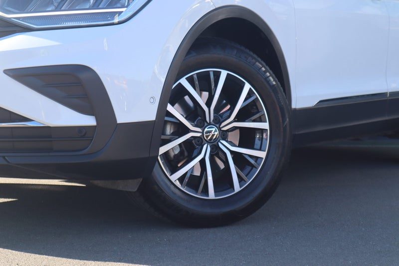 2021 Volkswagen Tiguan Life, photo 3