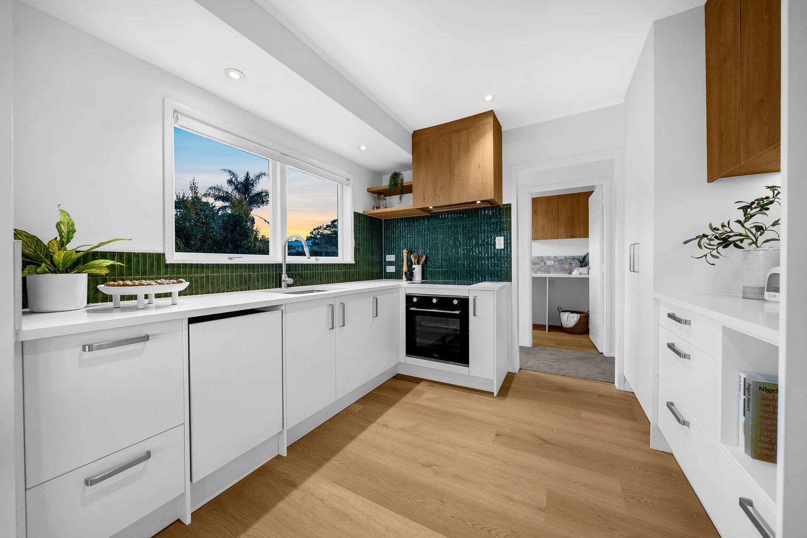 56 Udys Road, Pakuranga Heights, photo 3