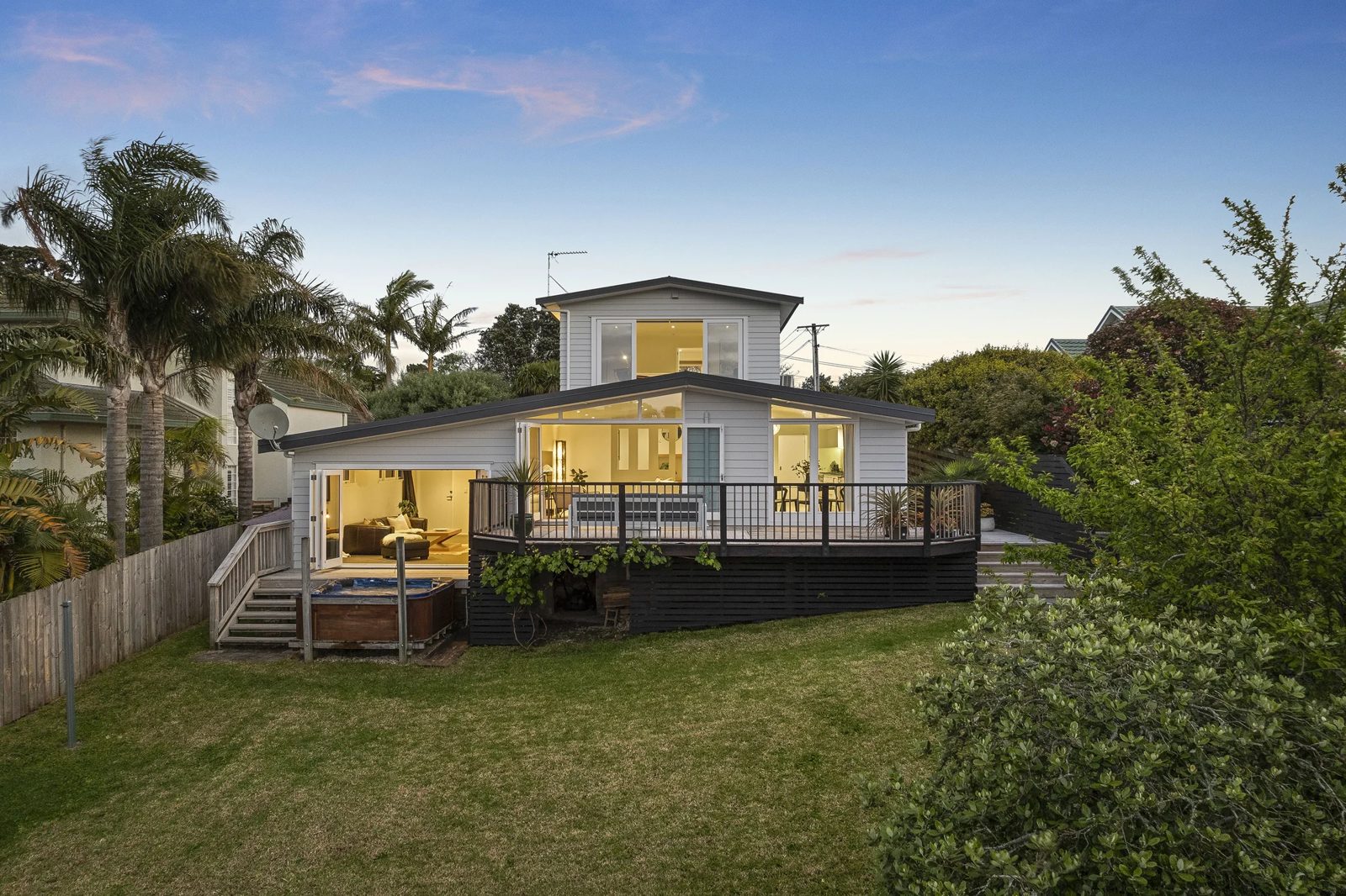 106 Frederick Street, Hillsborough, photo 5