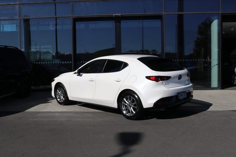 2024 Mazda 3 GSX 2.0P 6 AT, photo 2