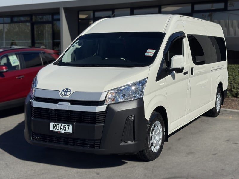 2025 Toyota Hiace ZX 2.8DT 6AT RWD MB/4D/10S, photo 3