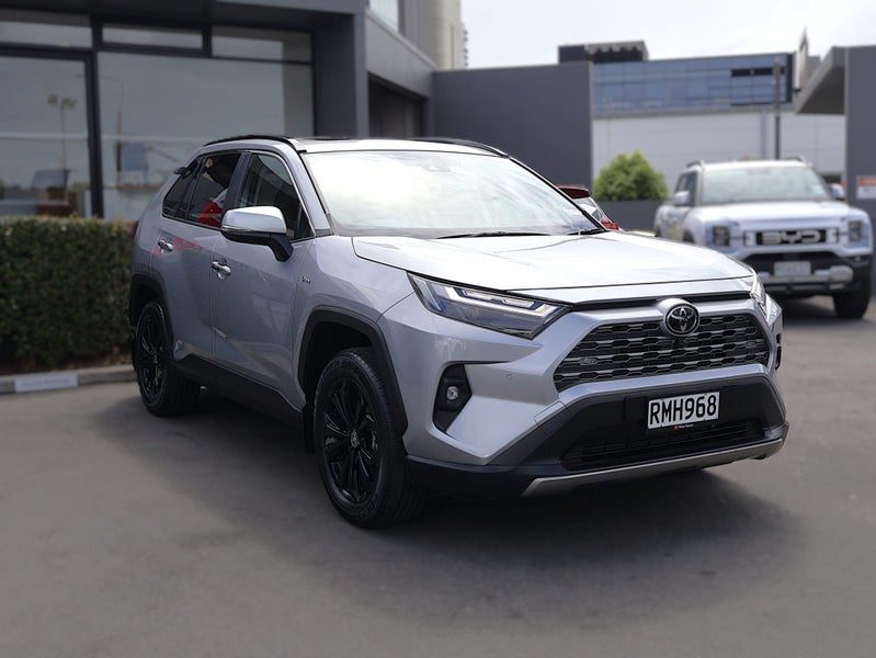 2025 Toyota RAV4 Limited 2.5 Hybrid AWD, Leather
