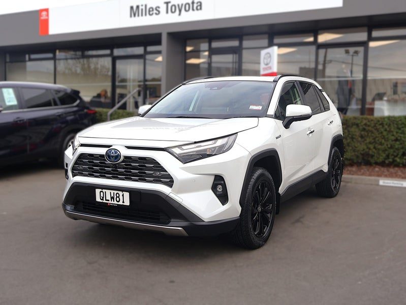 2024 Toyota RAV4 Limited HYBRID, AWD/4WD, Leather, photo 3