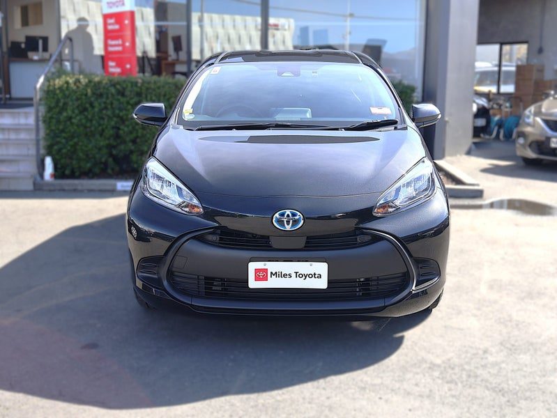 2023 Toyota Aqua 1.5 Hybrid X, Push Start, photo 2