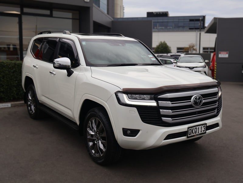 2024 Toyota Land Cruiser VX Limited