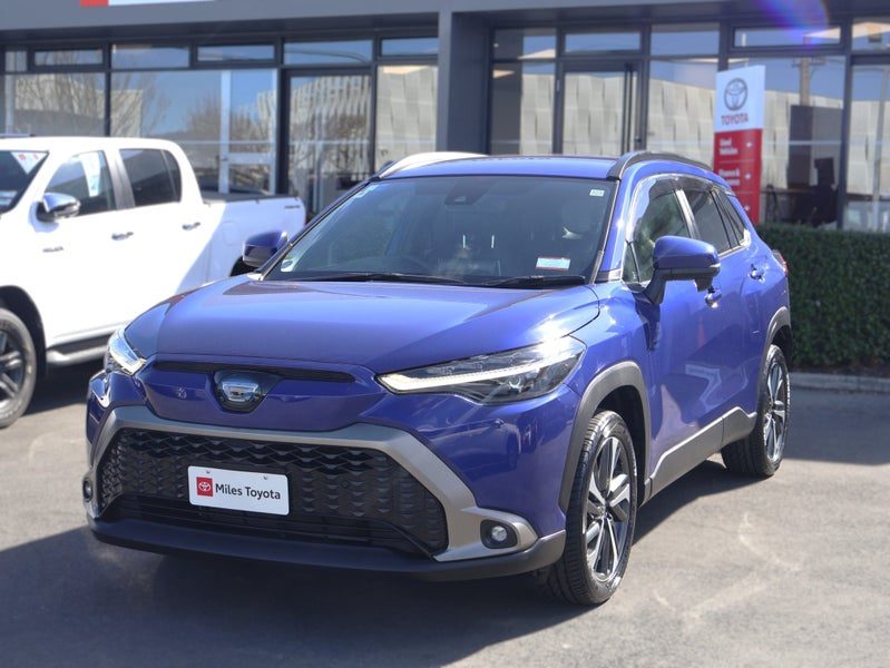 2022 Toyota Corolla Cross 1.8L Hybrid Z, Leather, photo 3