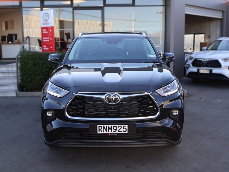 2025 Toyota Highlander Limited ZR, photo 2