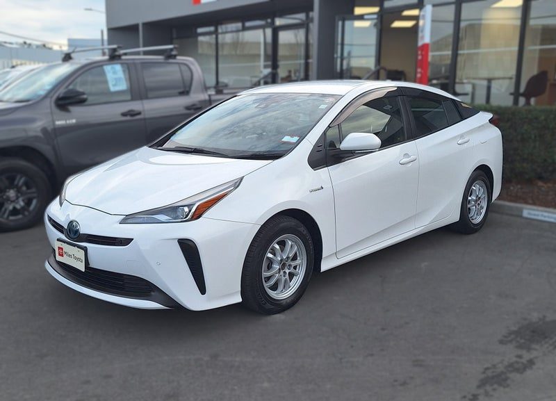 2020 Toyota Prius 1.8 Hybrid 5 Door Hatch, photo 3