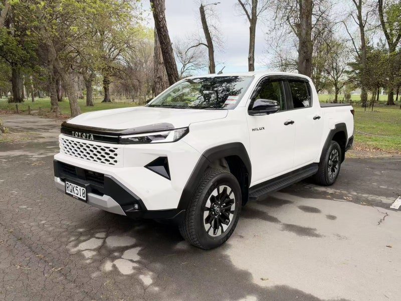 2026 Toyota Hilux Sr5 Td Dc 2.8Dmht, photo 3