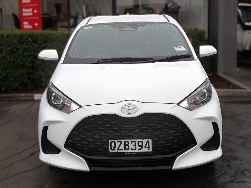 2024 Toyota Yaris GX 1.5P Hybrid, photo 2
