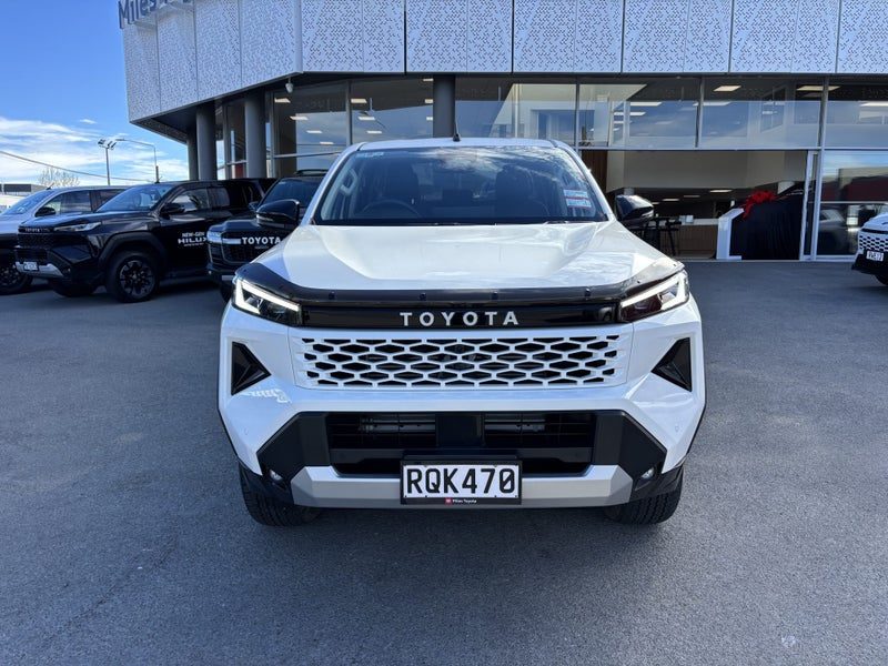 2026 Toyota Hilux SR5 Limited 2.8D 4WD Hybrid Auto, photo 2