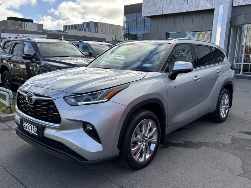 2026 Toyota Highlander Limited ZR 2.5P Hybrid CVT, photo 3