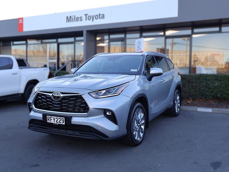 2025 Toyota Highlander Limited ZR, photo 3