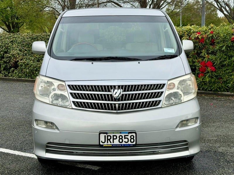 2004 Toyota Alphard 2WD 7 Seater, photo 2